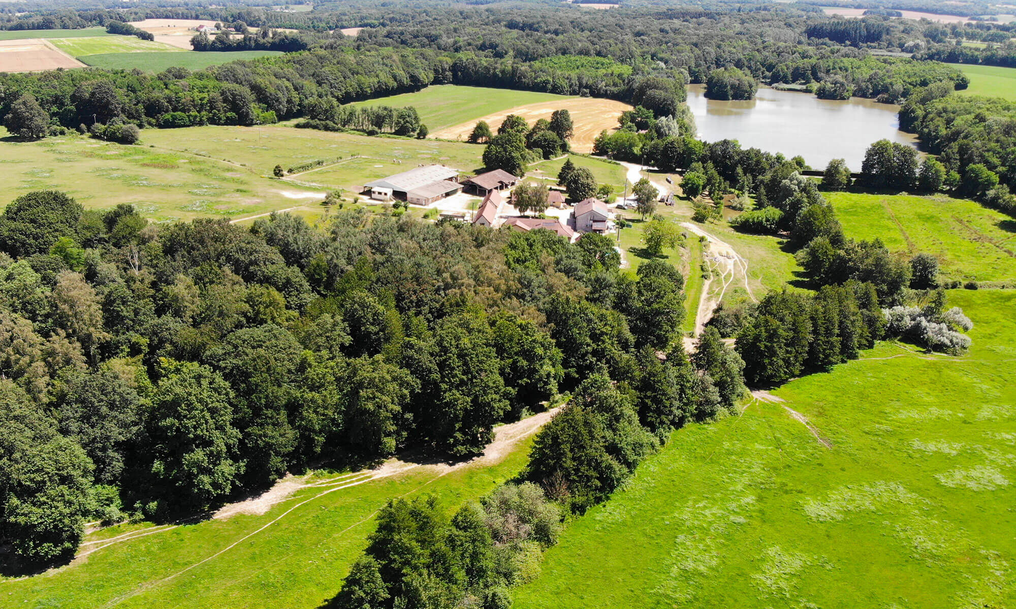 Location de gîte pour stages et séminaires de groupe en Jura et Saône et Loire